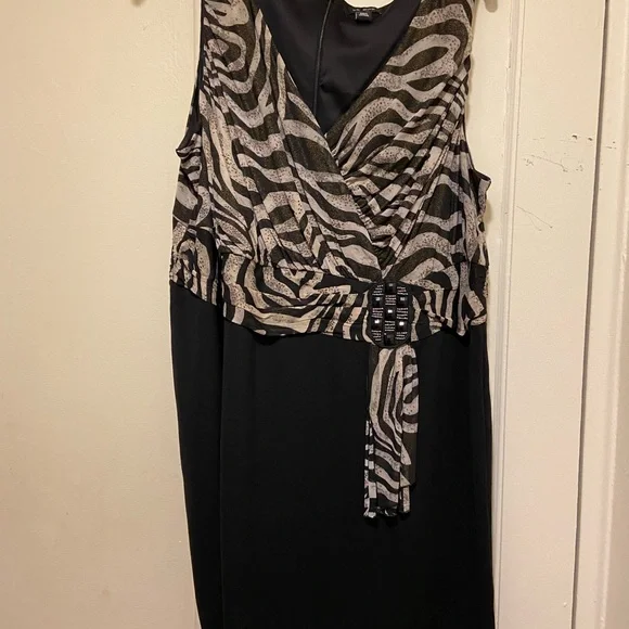 Le Bos Dresses | Plus Size Dress With Animal Print Semi Formal And Beautiful. | Color: Black/Tan | Size: 24w | Pcramberg's Closet Le Bos Dresses | Plus Size Dress With Animal Print Semi Formal And Beautiful. | Color: Black/Tan | Size: 24w | Pcramberg's Closet